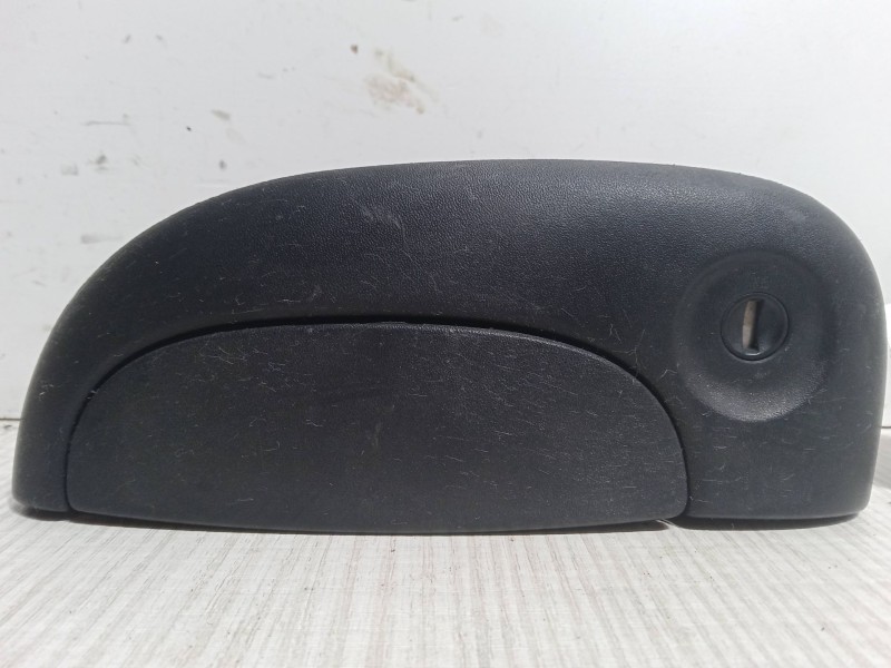 Recambio de maneta exterior puerta delantera izquierda para renault kangoo (kc0/1_) 1.5 dci referencia OEM IAM 7700354478G.2062A