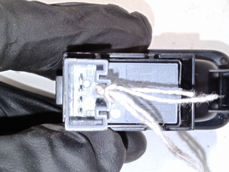 Recambio de mando elevalunas trasero izquierdo para volkswagen polo v (6r1, 6c1) 1.2 tsi referencia OEM IAM   