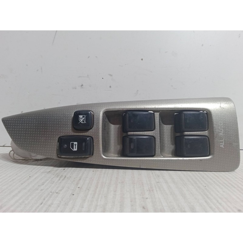Recambio de mando elevalunas delantero izquierdo para toyota corolla verso (_e12_) 2.0 d-4d (cde120_) referencia OEM IAM 84040-1
