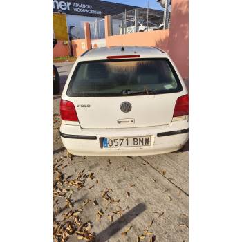 VOLKSWAGEN POLO (6N2)