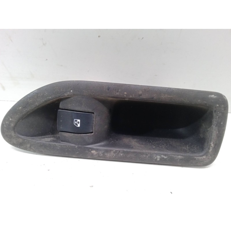 Recambio de mando elevalunas trasero izquierdo para renault laguna ii (bg0/1_) 1.6 16v (bg0a, bg0l) referencia OEM IAM   