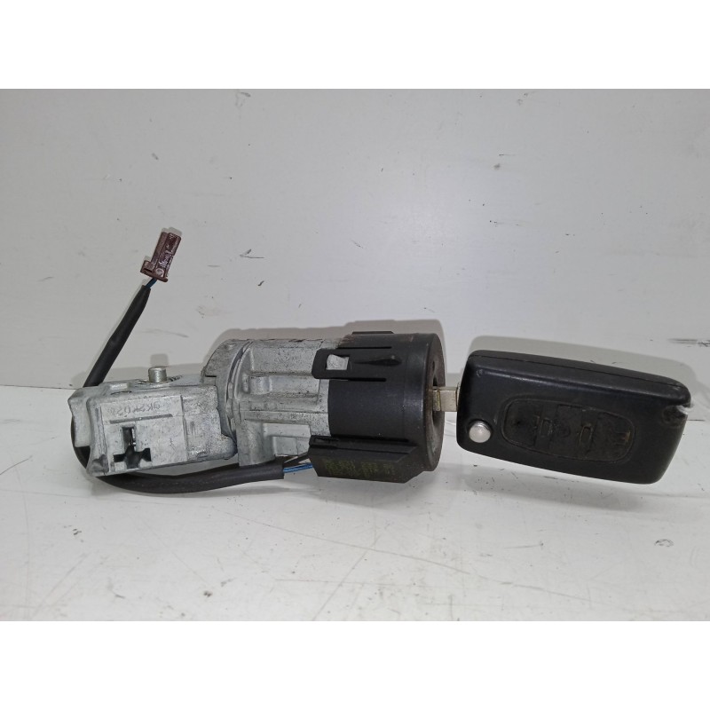 Recambio de clausor para peugeot 407 (6d_) 2.0 hdi (6drhrh) referencia OEM IAM 9663123380  