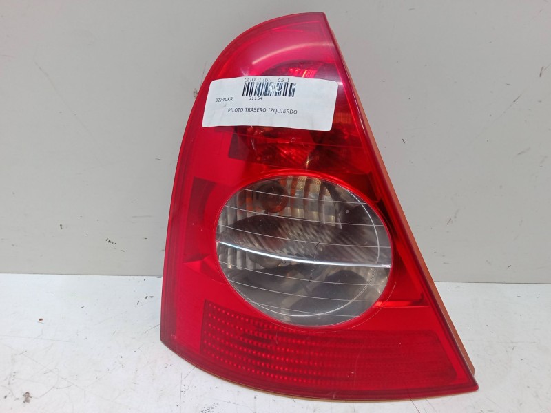 Recambio de piloto trasero izquierdo para renault clio ii (bb_, cb_) 1.5 dci (b/cb08) referencia OEM IAM   