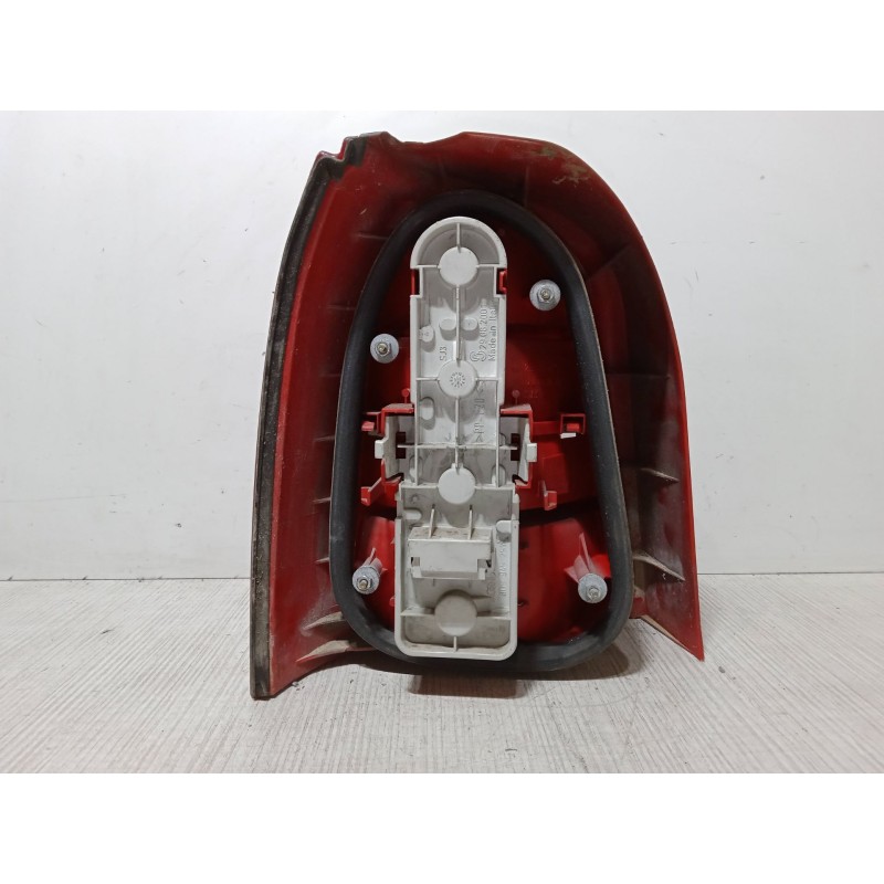 Recambio de piloto trasero derecho para audi a4 b5 avant (8d5) 1.9 tdi referencia OEM IAM 8D9945096  