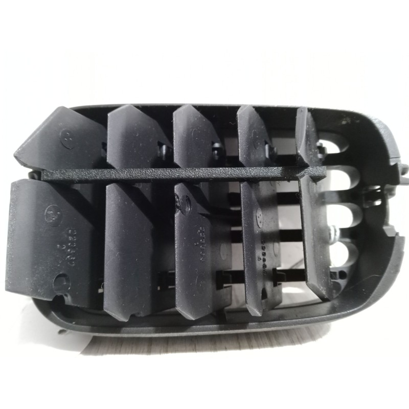 Recambio de aireador central derecho para renault megane i (ba0/1_) 1.9 dci (ba05, ba1f) referencia OEM IAM   