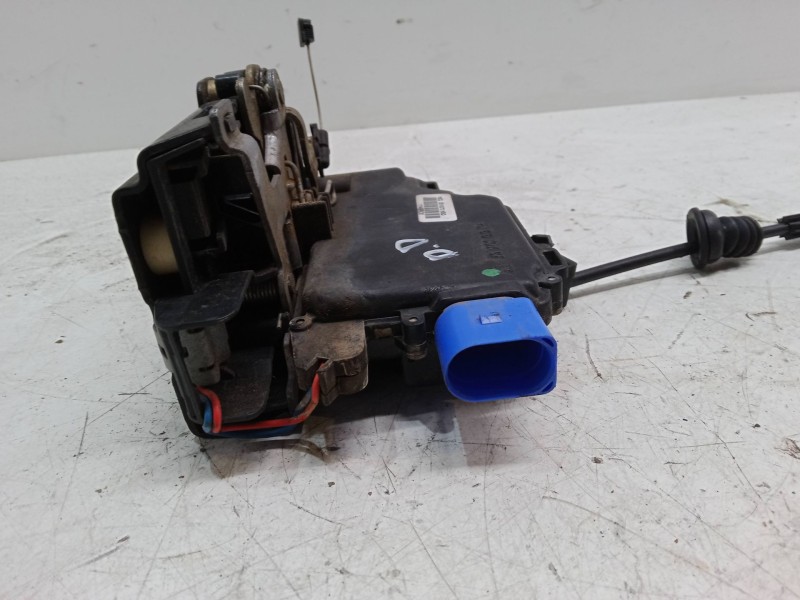 Recambio de cerradura puerta delantera derecha para skoda fabia i (6y2) 1.4 referencia OEM IAM   