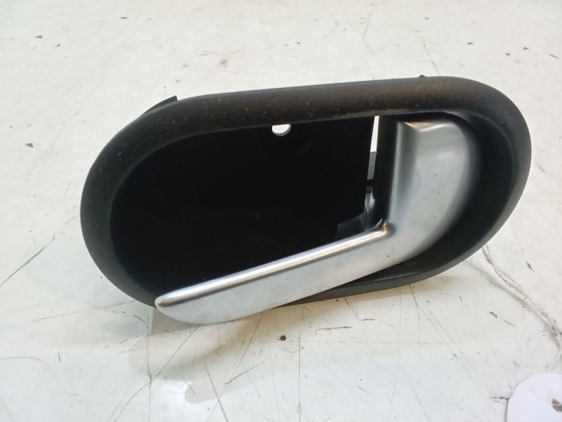 Recambio de maneta interior puerta delantera derecha para ford fiesta v (jh_, jd_) 1.4 16v referencia OEM IAM 2S61A22600  