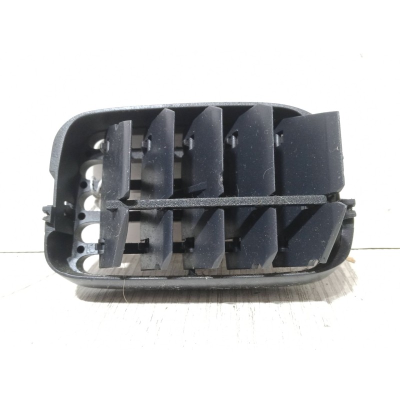 Recambio de aireador central izquierdo para renault megane i (ba0/1_) 1.9 dci (ba05, ba1f) referencia OEM IAM   