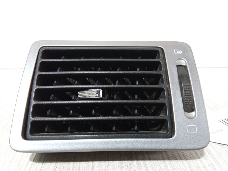 Recambio de aireador derecho para peugeot 307 sw (3h) 2.0 hdi 110 referencia OEM IAM 9634498977  
