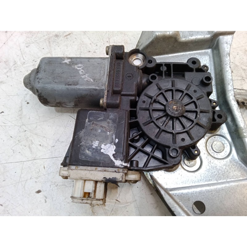 Recambio de elevalunas electrico delantero derecho para opel astra f sedán (t92) 1.6 i 16v (f19, m19) referencia OEM IAM   