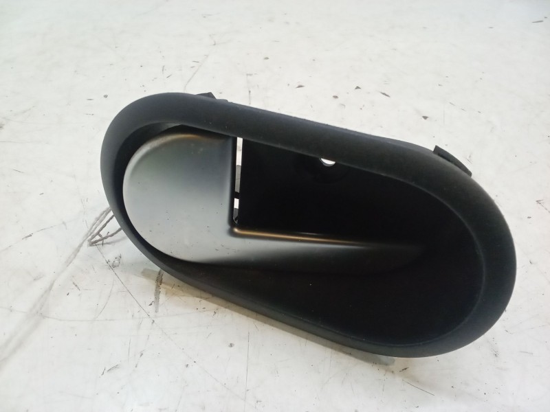 Recambio de maneta interior puerta trasera izquierda para ford fiesta v (jh_, jd_) 1.4 16v referencia OEM IAM 2S61A22601  
