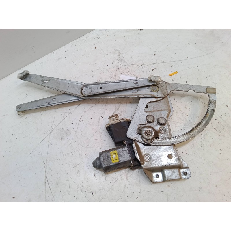 Recambio de elevalunas electrico delantero derecho para opel astra f sedán (t92) 1.6 i 16v (f19, m19) referencia OEM IAM   