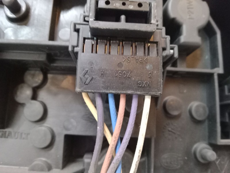 Recambio de piloto trasero derecho para renault megane i (ba0/1_) 1.6 16v (ba04, ba0b, ba11, ba1j, ba16, ba19, ba1k, ba1v,... re Recambio de piloto trasero derecho para renault megane i (ba0/1_) 1.6 16v (ba04, ba0b, ba11, ba1j, ba16, ba19, ba1k, ba1v,... re