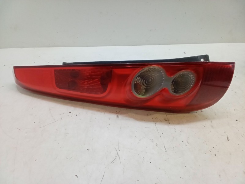 Recambio de piloto trasero izquierdo para ford fiesta v (jh_, jd_) 1.4 16v referencia OEM IAM   