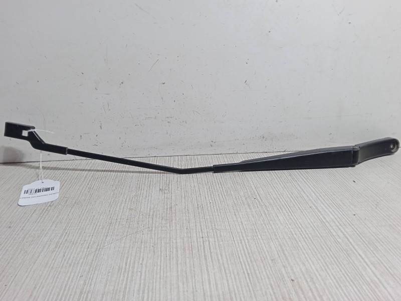 Recambio de brazo limpia delantero derecho para volkswagen golf vi (5k1) 1.6 tdi referencia OEM IAM   