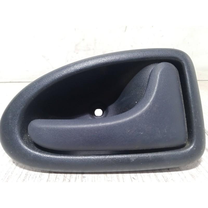Recambio de maneta interior puerta trasera derecha para renault clio ii (bb_, cb_) 1.2 (bb0a, bb0f, bb10, bb1k, bb28, bb2d, bb2h