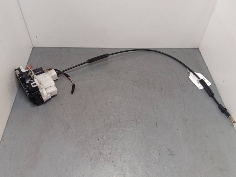 CERRADURA PUERTA DELANTERA DERECHA 