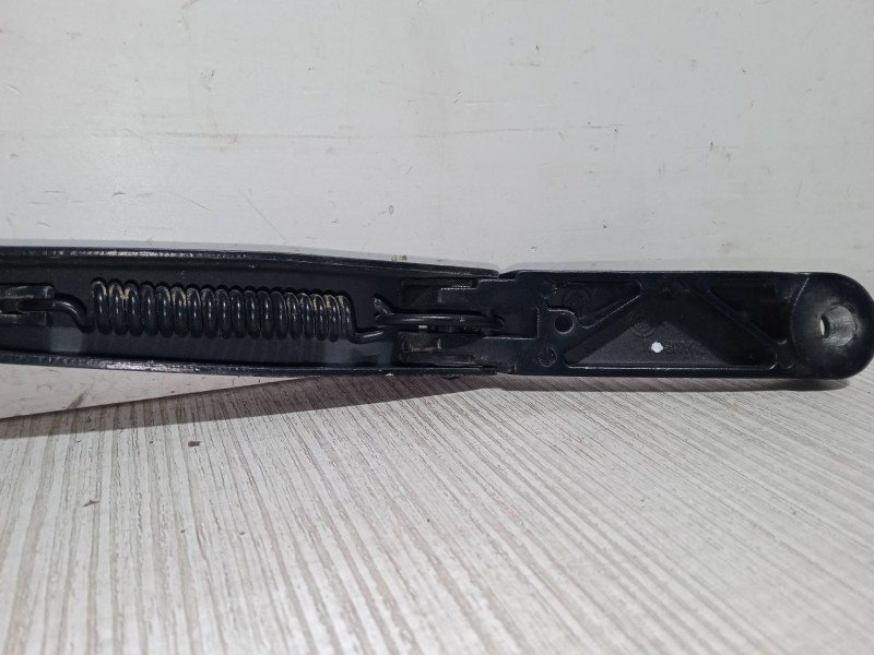 Recambio de brazo limpia delantero derecho para volkswagen golf vi (5k1) 1.6 tdi referencia OEM IAM   