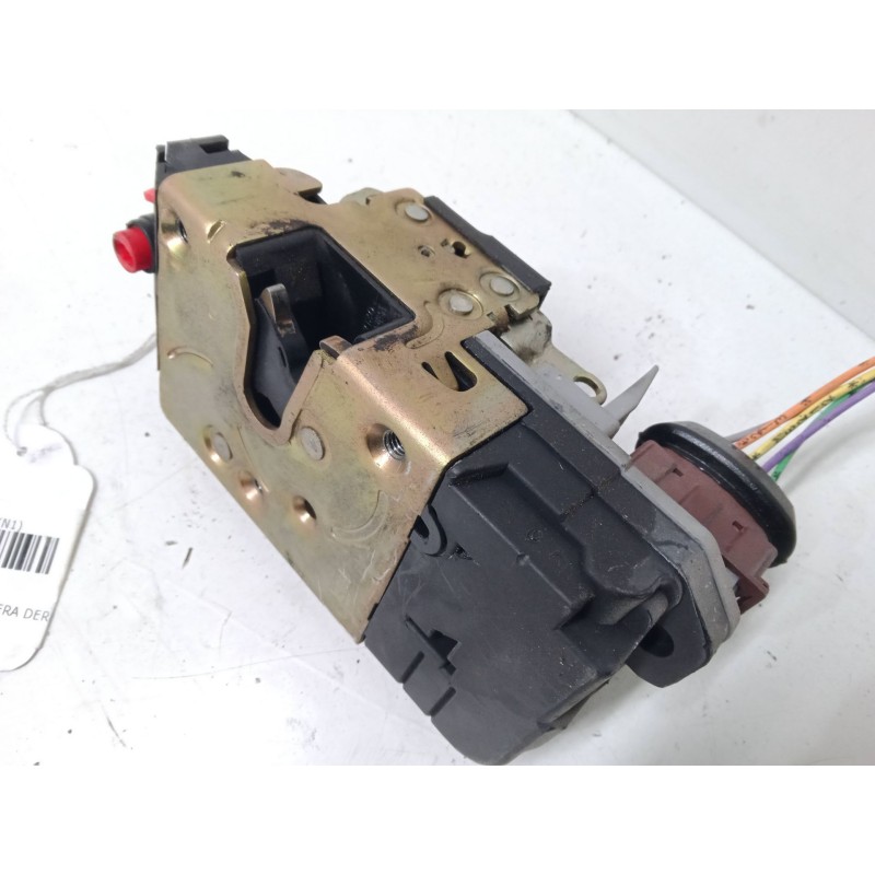 Recambio de cerradura puerta trasera derecha para citroën xsara (n1) 2.0 hdi 90 referencia OEM IAM   