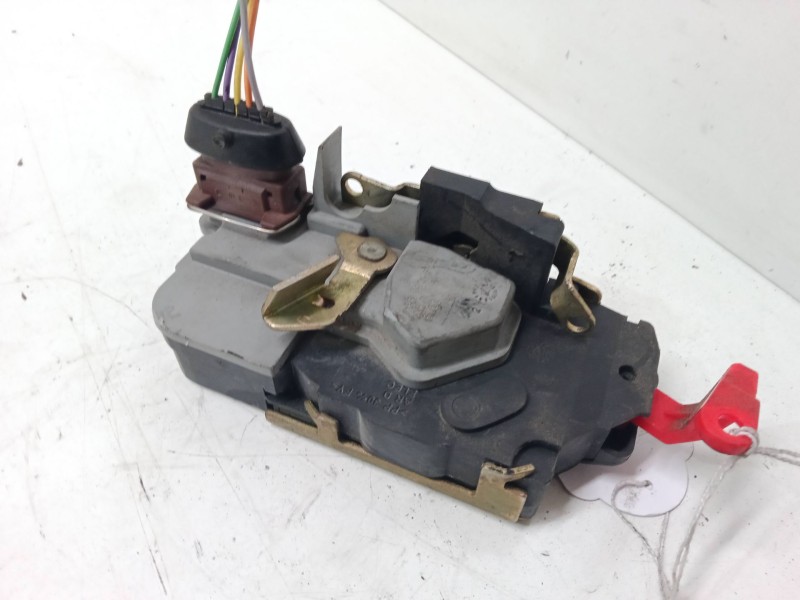 Recambio de cerradura puerta trasera derecha para citroën xsara (n1) 2.0 hdi 90 referencia OEM IAM   