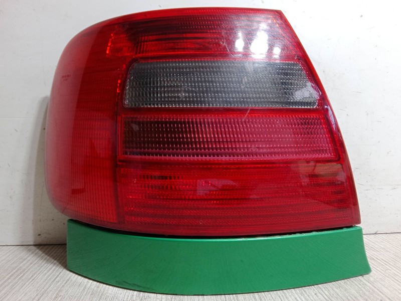 Recambio de piloto trasero izquierdo para audi a4 b5 avant (8d5) 1.9 tdi referencia OEM IAM   