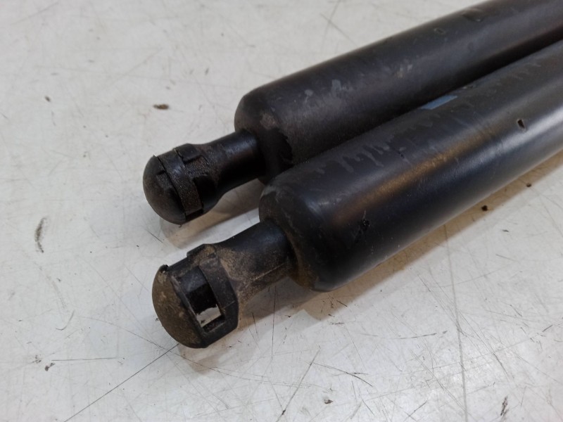 Recambio de amortiguadores malet/porton para peugeot partner tepee 1.6 bluehdi 100 referencia OEM IAM   