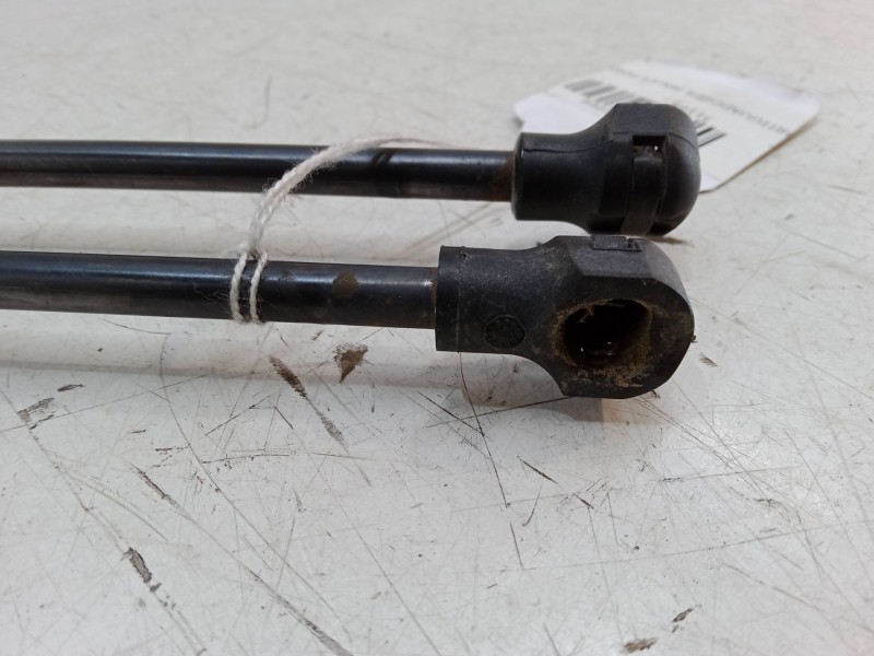 Recambio de amortiguadores malet/porton para peugeot partner tepee 1.6 bluehdi 100 referencia OEM IAM   