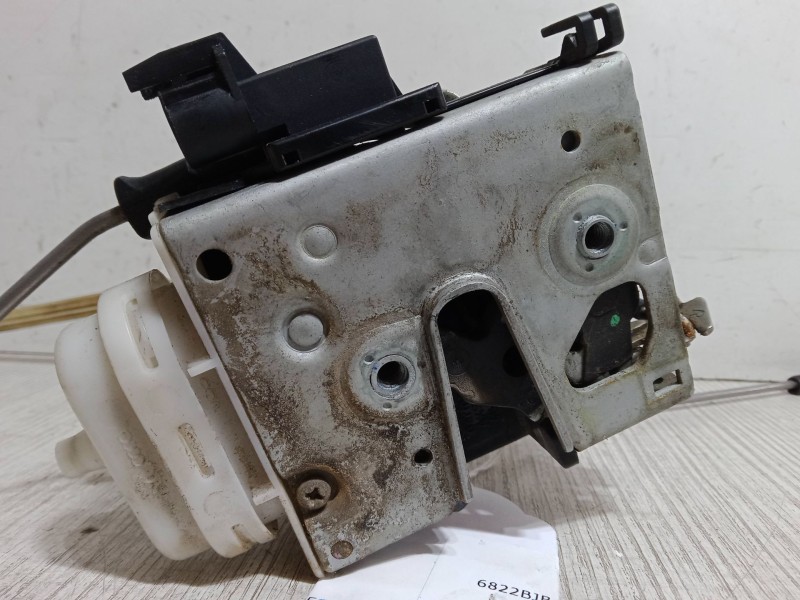 Recambio de cerradura puerta delantera derecha para audi a4 b5 avant (8d5) 1.9 tdi referencia OEM IAM   