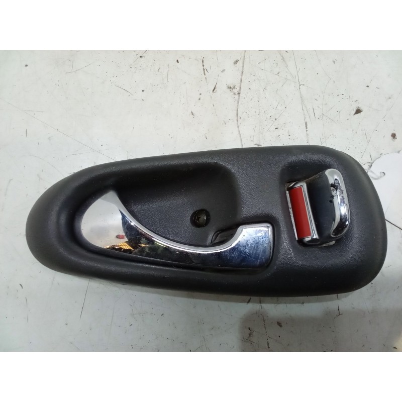 Recambio de maneta interior puerta delantera derecha para mitsubishi l200 (k7_t, k6_t, k5_t) 2.5 td 4wd (k74t) referencia OEM IA