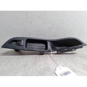 MANDO ELEVALUNAS DELANTERO DERECHO BM51A240A40 