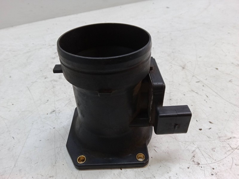 Recambio de caudalimetro para audi a3 (8l1) 1.6 referencia OEM IAM   