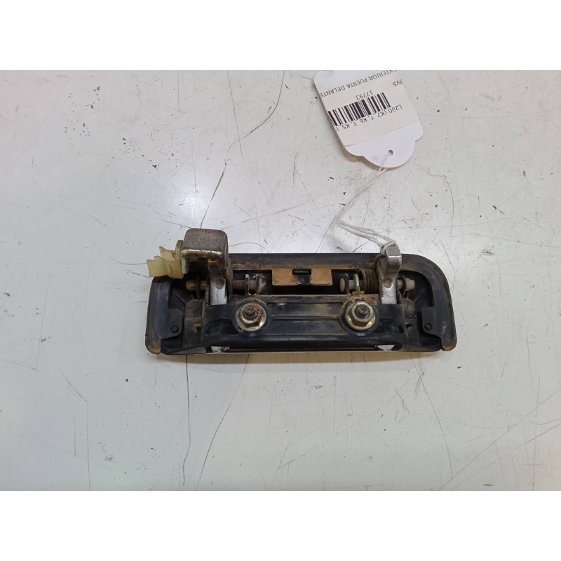 Recambio de maneta exterior puerta delantera izquierda para mitsubishi l200 (k7_t, k6_t, k5_t) 2.5 td 4wd (k74t) referencia OEM 