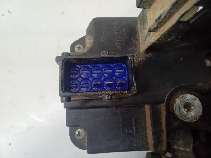 Recambio de cerradura puerta delantera derecha para opel combo tour 1.7 cdti 16v referencia OEM IAM   