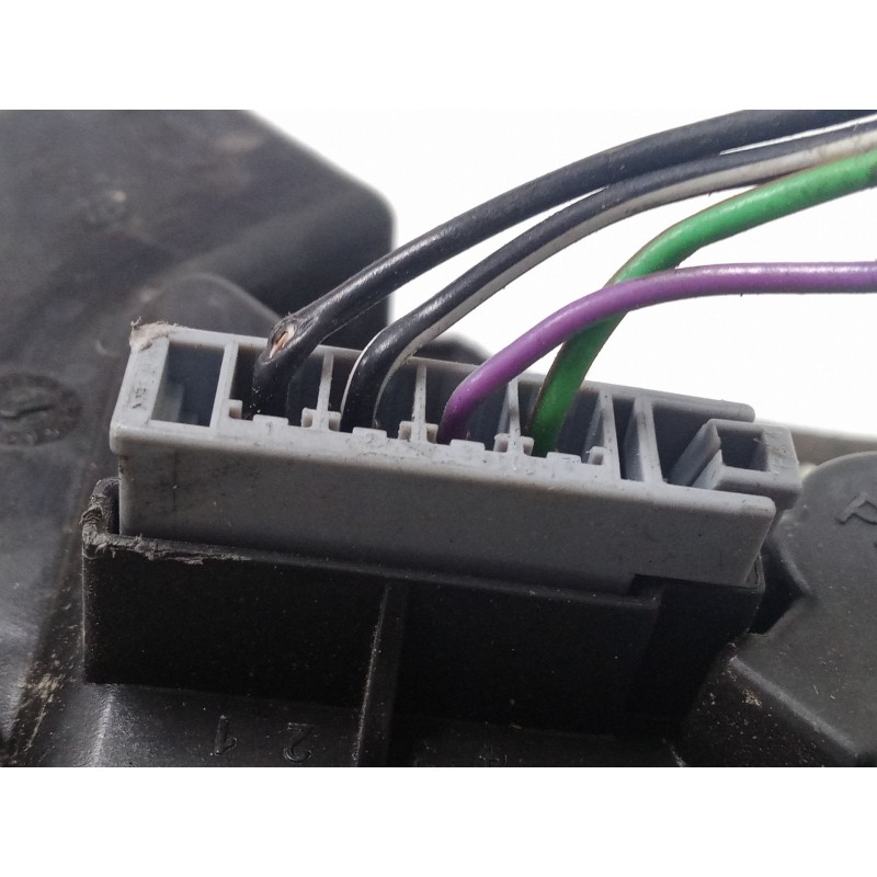 Recambio de piloto trasero porton izquierdo para ford galaxy ii (wa6) 2.0 referencia OEM IAM 6M2113A603EB  TZ00923401