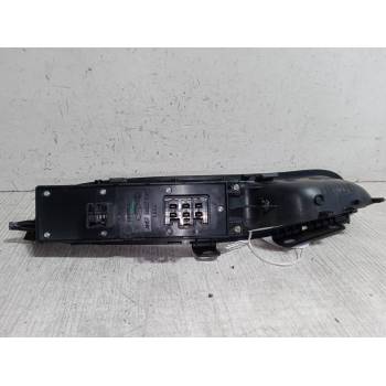 MANDO ELEVALUNAS DELANTERO IZQUIERDO AM5T14A132 
