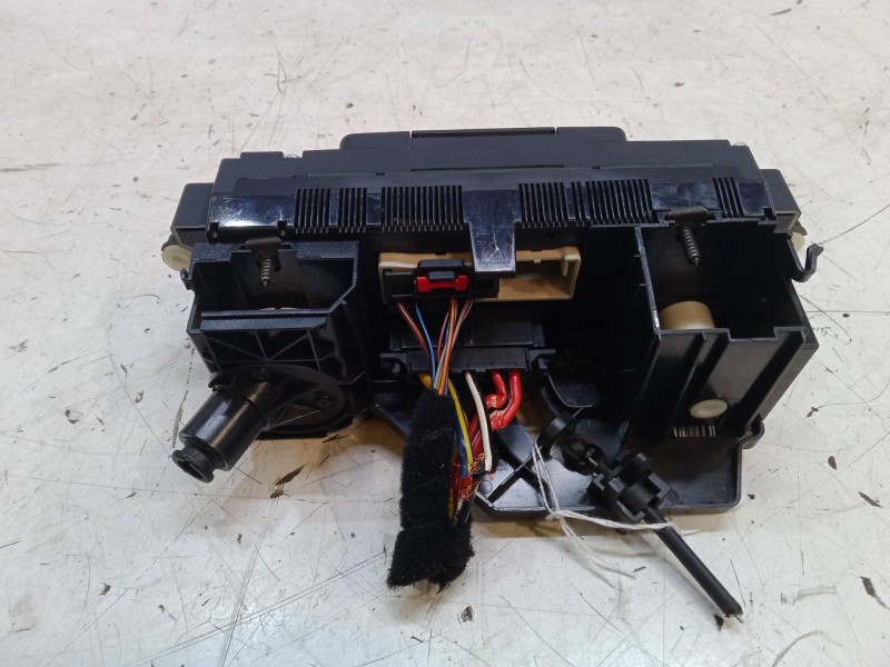 Recambio de mando climatizador para volkswagen golf v (1k1) 1.4 16v referencia OEM IAM   