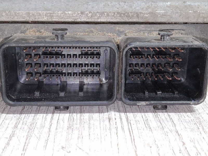 Recambio de centralita motor uce para citroën c8 (ea_, eb_) 2.2 hdi referencia OEM IAM 9652590280 0281011363 9640938180