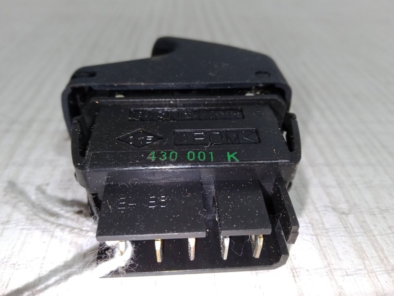 Recambio de mando elevalunas trasero izquierdo para renault megane i (ba0/1_) 1.9 dci (ba05, ba1f) referencia OEM IAM   