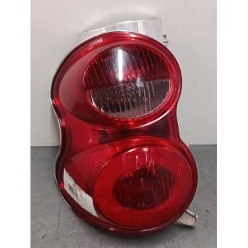 PILOTO TRASERO IZQUIERDO A4518200164 