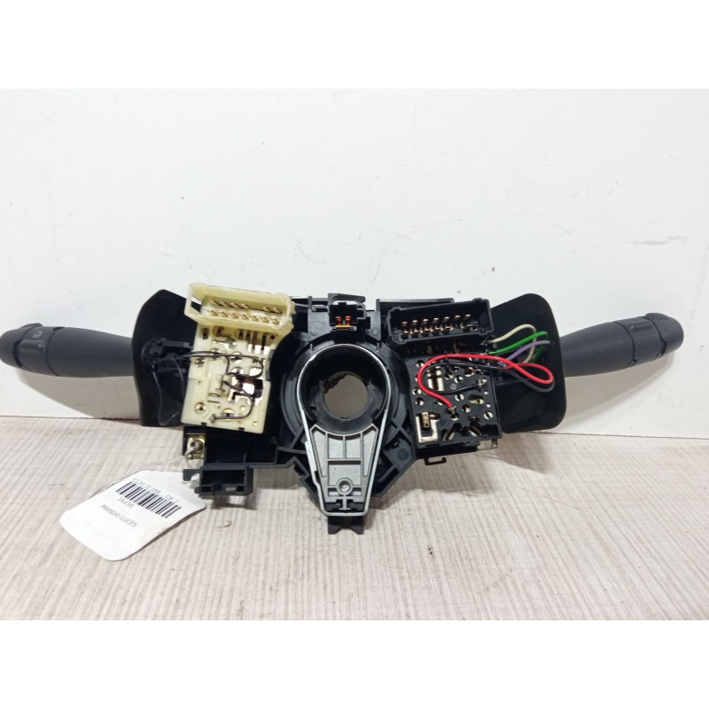 Recambio de mando luces para renault clio ii (bb_, cb_) 1.6 (b/cb0d, bb00) referencia OEM IAM 770043286061670053  7701045279   6