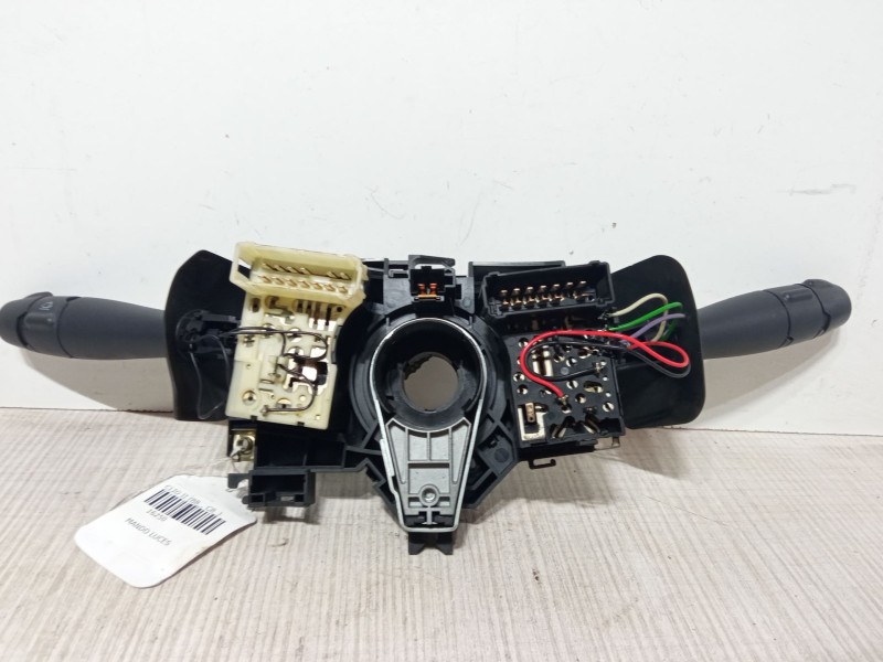 Recambio de mando luces para renault clio ii (bb_, cb_) 1.6 (b/cb0d, bb00) referencia OEM IAM 770043286061670053  7701045279   6