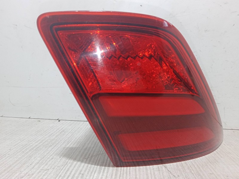 Recambio de piloto trasero porton derecho para peugeot 308 ii (lb_, lp_, lw_, lh_, l3_) 1.2 thp 110 referencia OEM IAM 81260201 