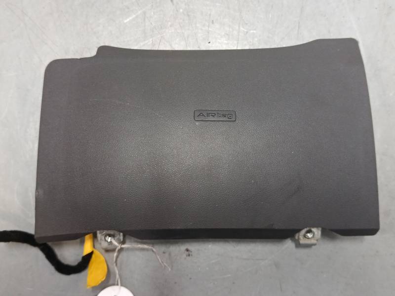 AIRBAG DE RODILLA 735626685 631638100 