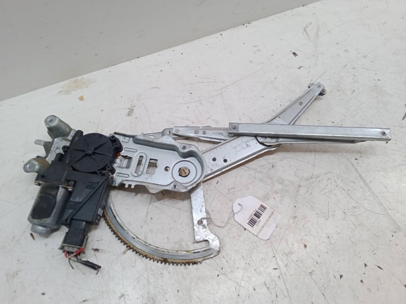 Recambio de elevalunas electrico delantero derecho para opel combo tour 1.7 cdti 16v referencia OEM IAM   