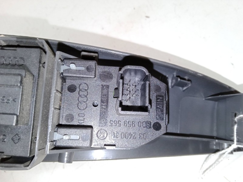Recambio de mando elevalunas delantero izquierdo para audi a3 (8l1) 1.6 referencia OEM IAM   