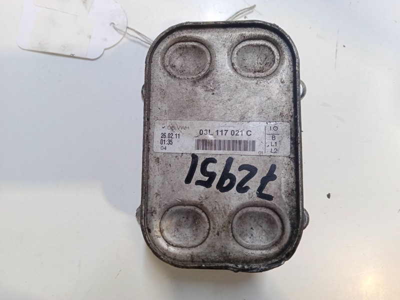 Recambio de enfriador aceite motor para seat leon (1p1) 1.6 tdi referencia OEM IAM 03L117021C  