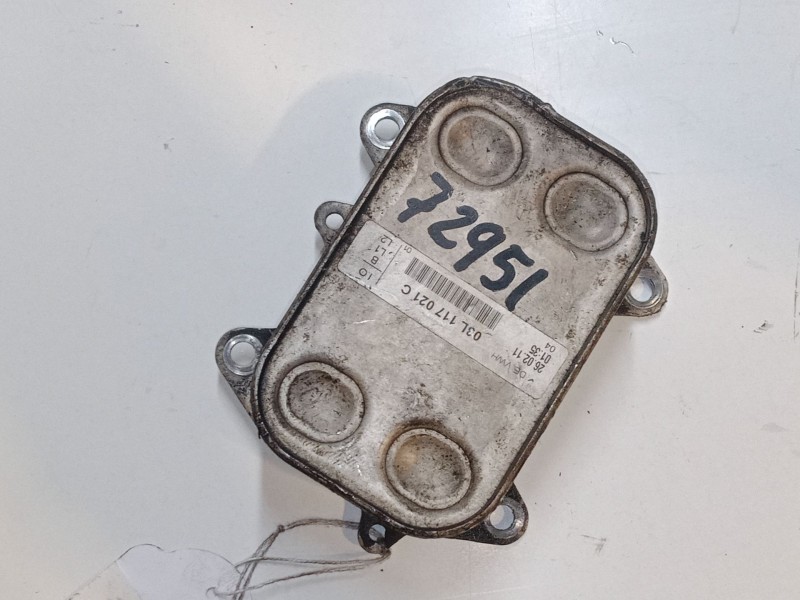 Recambio de enfriador aceite motor para seat leon (1p1) 1.6 tdi referencia OEM IAM 03L117021C  