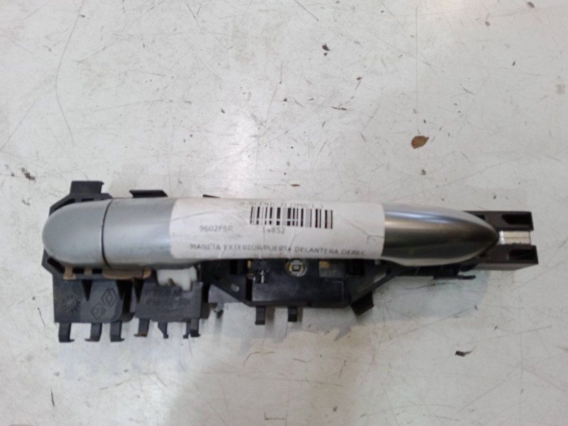 Recambio de maneta exterior puerta delantera derecha para renault scénic ii (jm0/1_) 1.5 dci (jm1f) referencia OEM IAM   