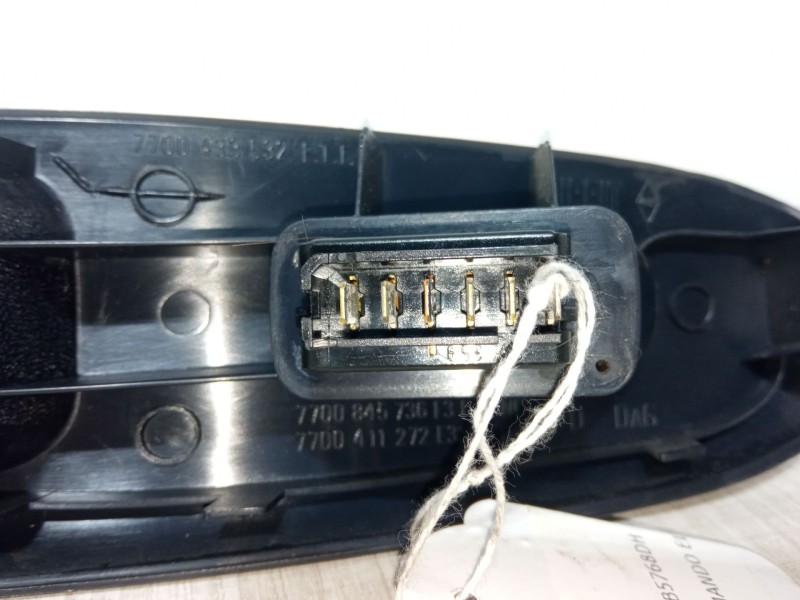 Recambio de mando elevalunas delantero derecho para renault clio ii (bb_, cb_) 1.6 (b/cb0d, bb00) referencia OEM IAM 7700433532E