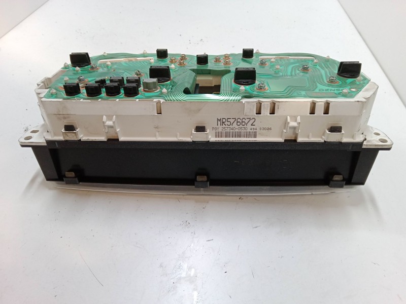 Recambio de cuadro instrumentos para mitsubishi montero io i (h6_w, h7_w) 1.8 (h76w, h66w) referencia OEM IAM    Recambio de cuadro instrumentos para mitsubishi montero io i (h6_w, h7_w) 1.8 (h76w, h66w) referencia OEM IAM